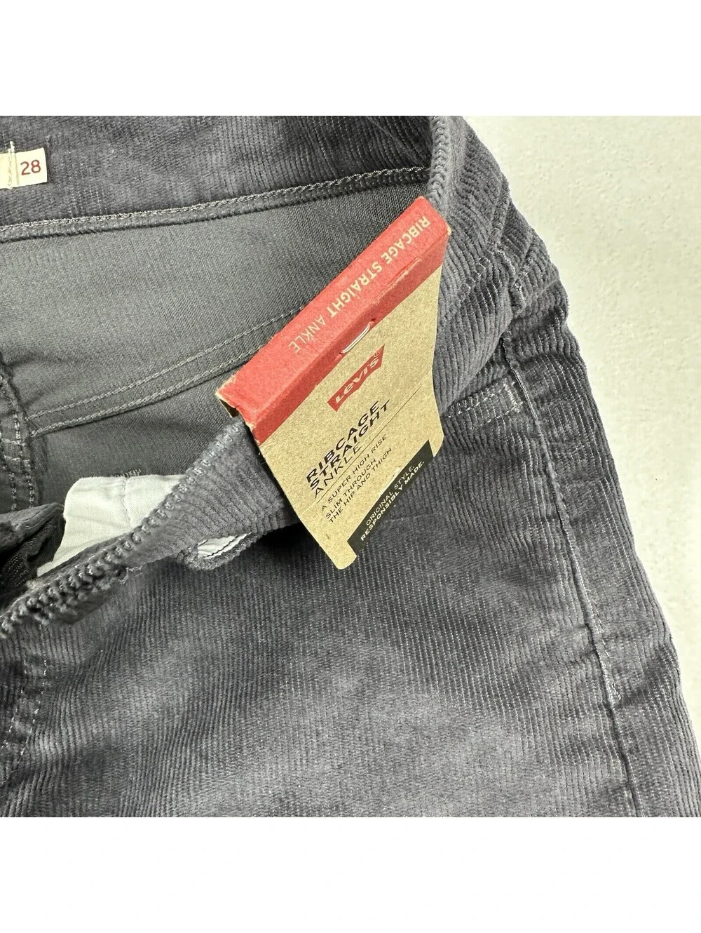 Levi's Ribcage Straight Ankle Corduroy Pants Grey Women's 28x27, NEW WITH TAGS